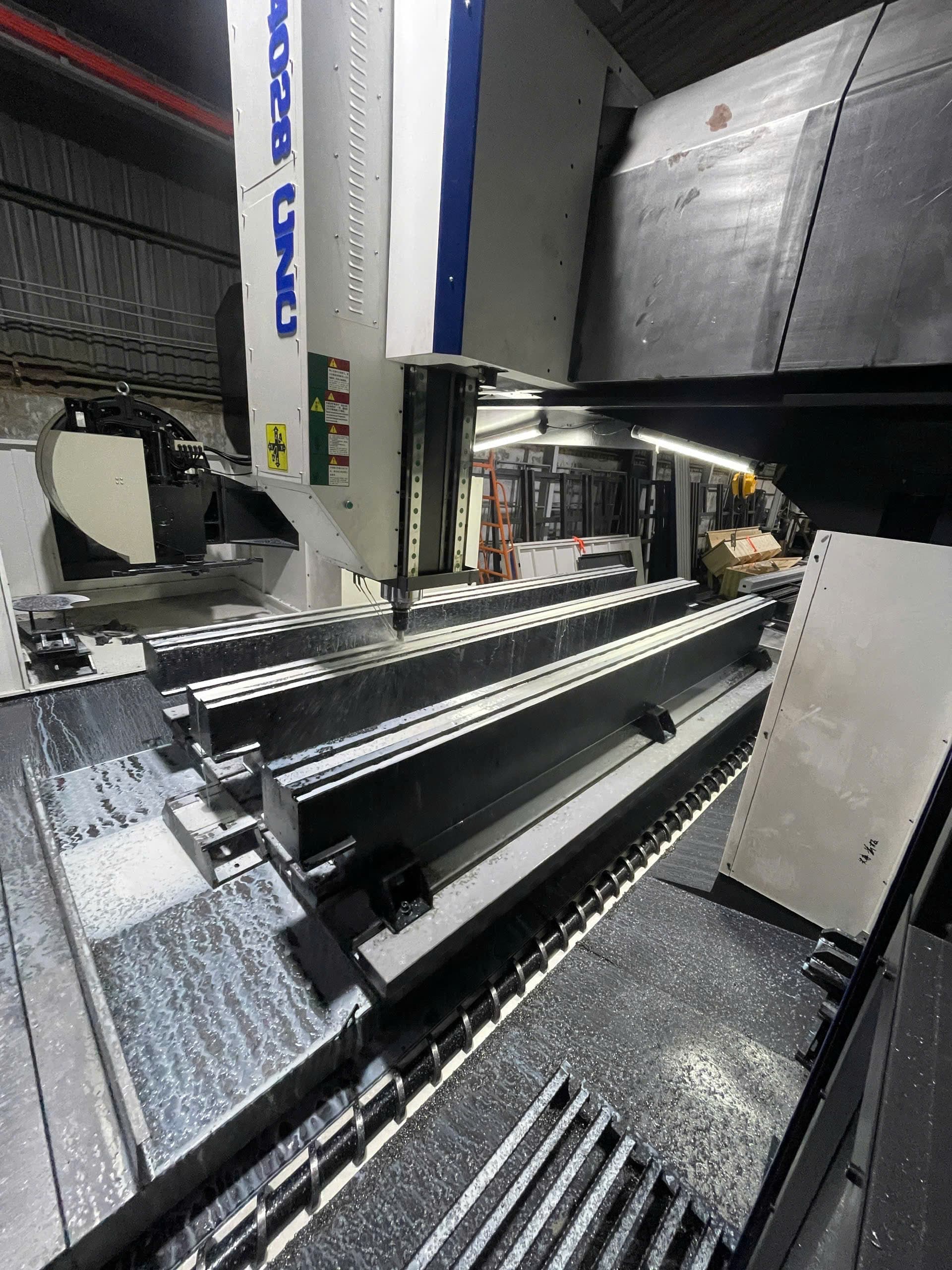 CNC khổ lớn