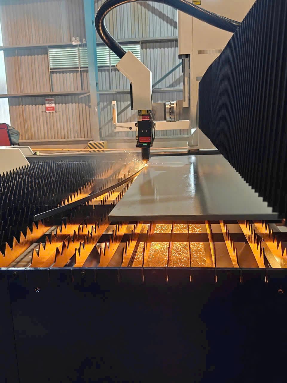 Hệ thống máy cắt laser fiber 40kW tại nhà máy PTSC Vũng Tàu